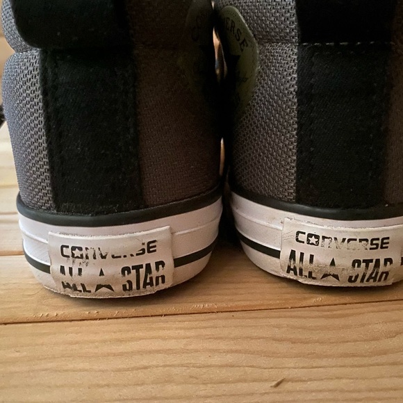 Converse Allstars Youth Size 1 - Picture 3 of 3